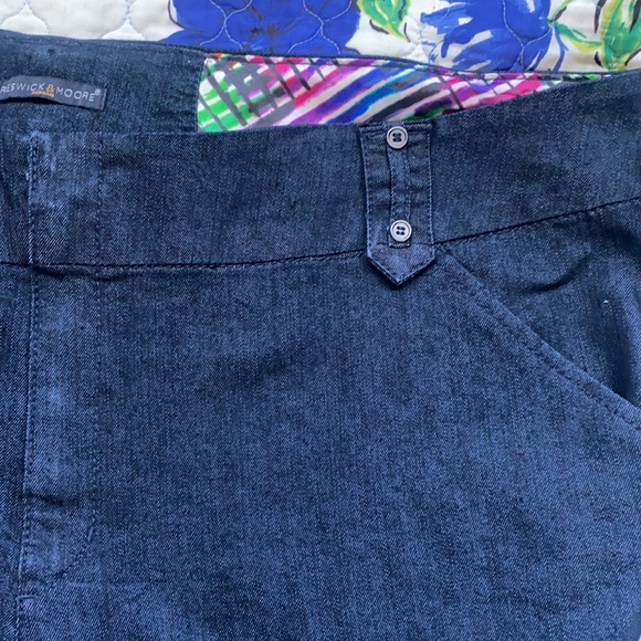 Preswick & Moore Capri Jeans Size 24W New $54 - Picture 6 of 8